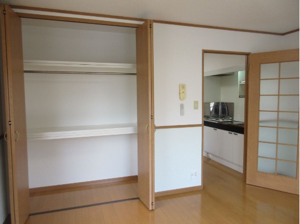 お洋服が多い方でも安心の収納力