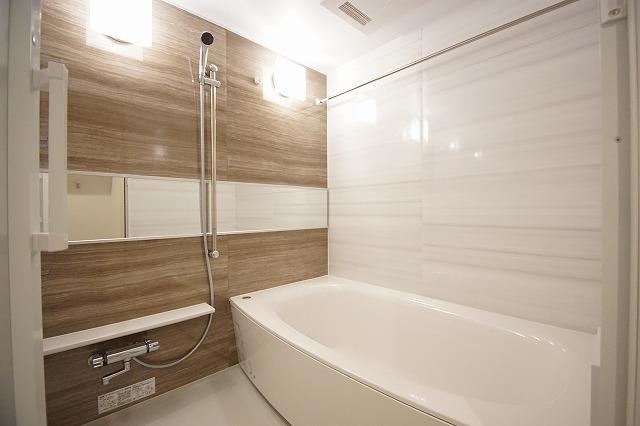 いつでも温かいお湯が叶う追い焚き機能付き