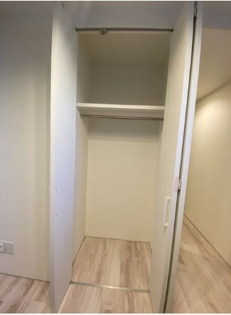 お洋服が多い方でも安心の収納ございます