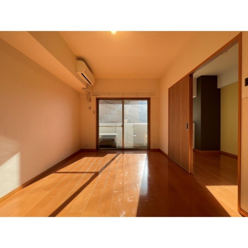 明るく気持ちがいいお部屋です。