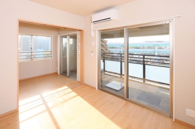 明るいお部屋で日々の暮らしも明るくなりそうですね