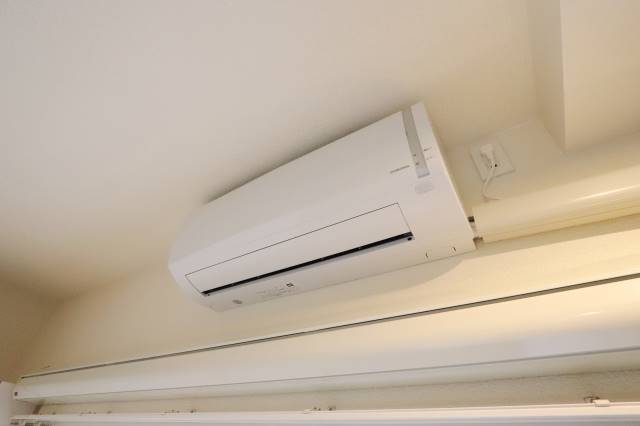 エアコン完備で年中快適に過ごせますよ