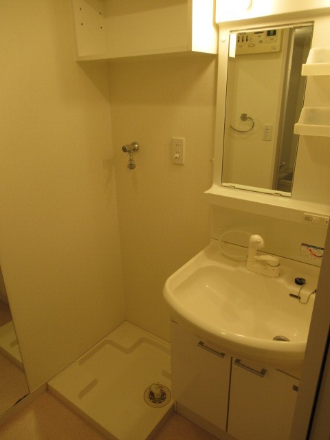 独立洗面脱衣所があり、朝の準備もバッチリです