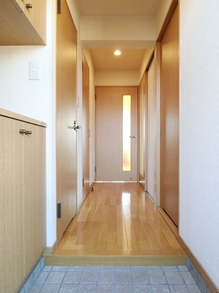 明るい玄関です