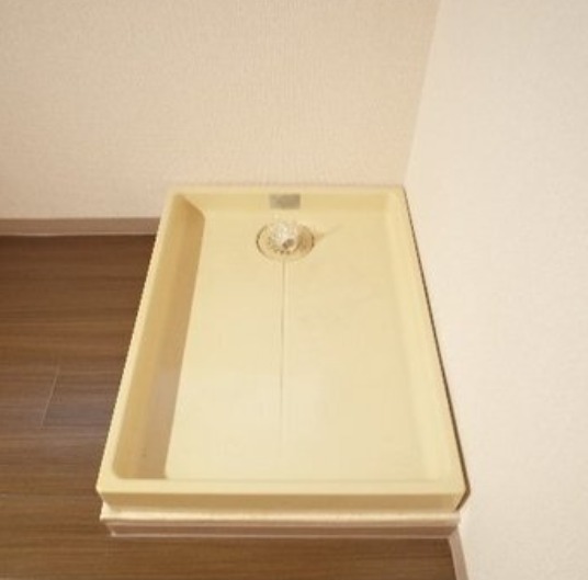 洗濯機は室内の置けます。