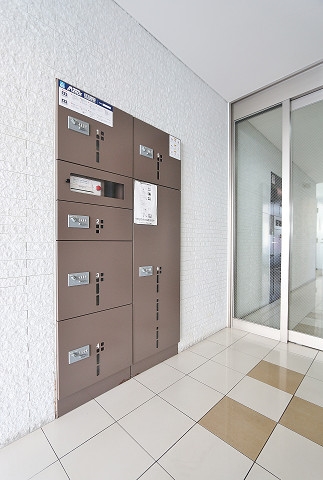 宅配ボックス付きは嬉しいですね