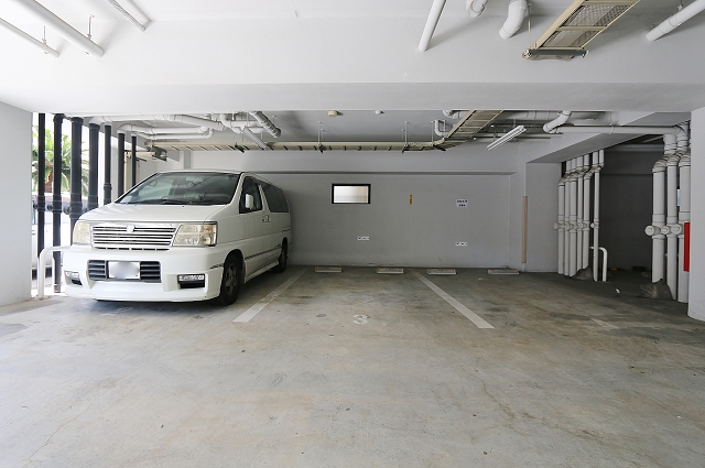 敷地内に駐車場もございます