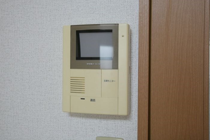 モニターホンで急な来客でも安心です。