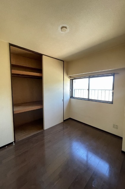 各居室に収納ございます