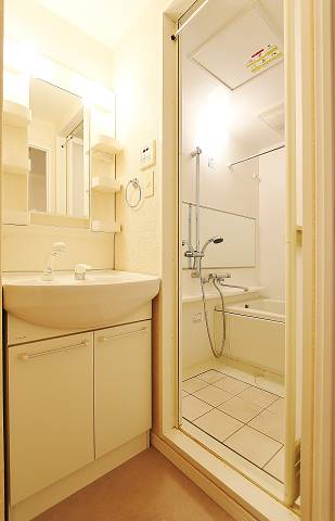 身だしなみチェックはここで