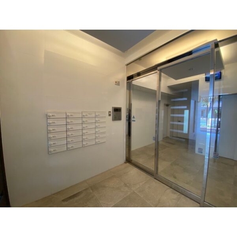 オートロックの入り口で女性も安心ですね