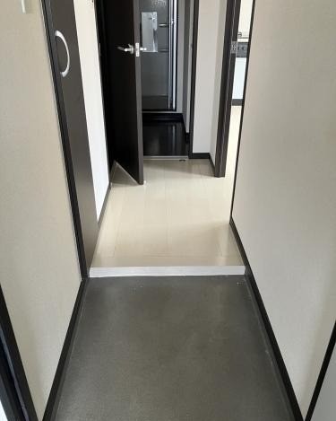 玄関収納完備。