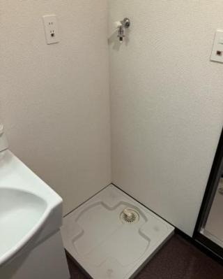 室内洗濯機置場完備。