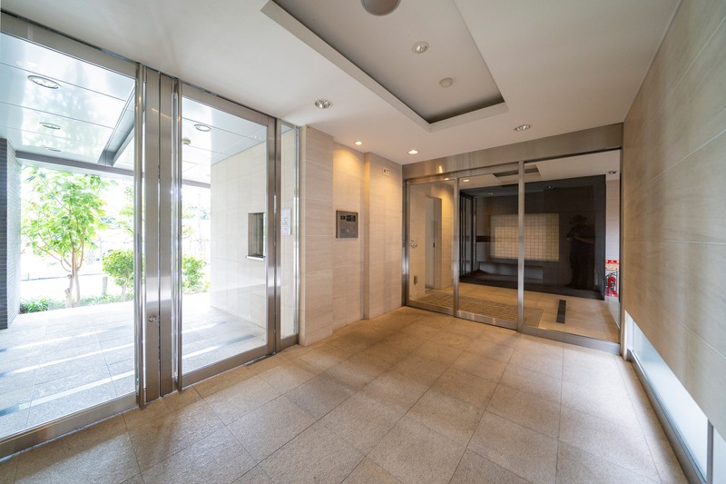 キレイにされてあるロビーです