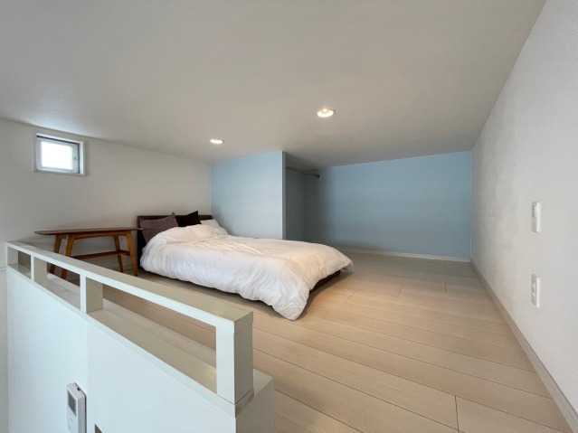 こちらは寝室にいかがでしょうか？？