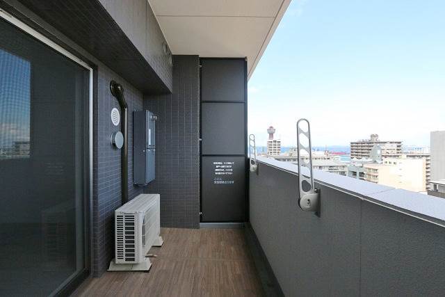 洗濯物たくさん干せるスペース完備です