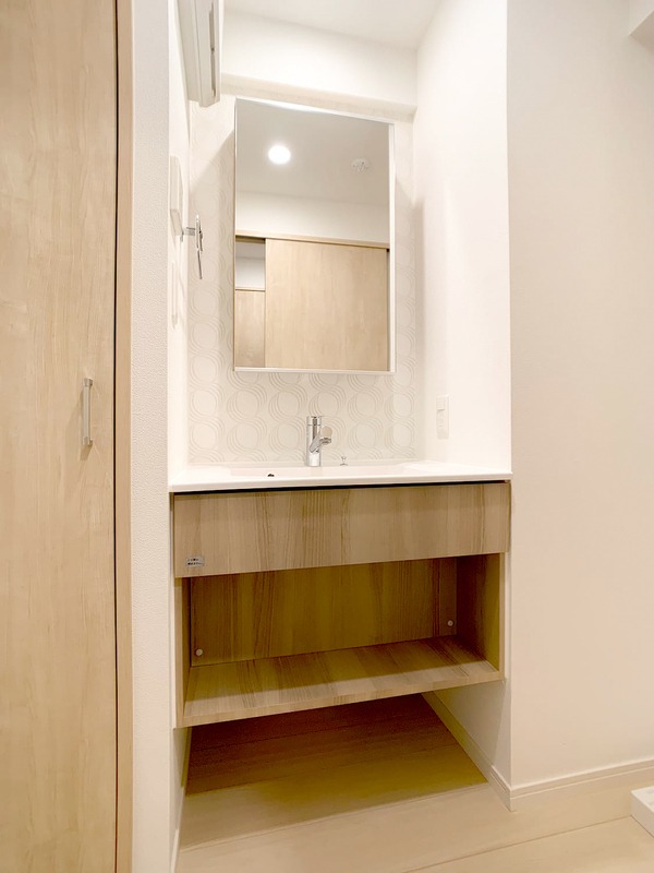 お出かけ前の身支度はこちらでバッチリです