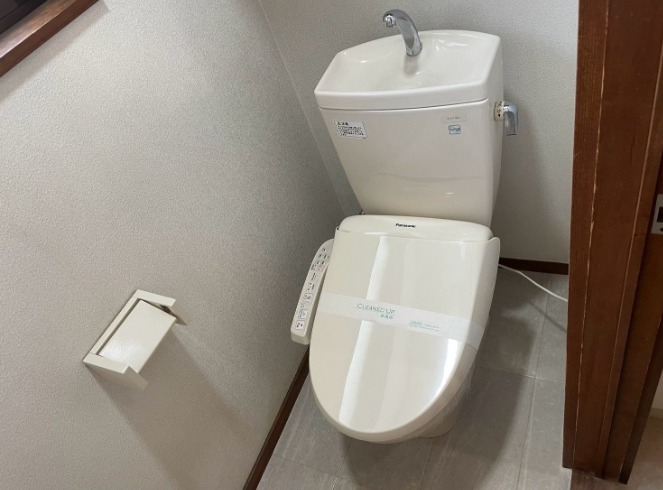 温水洗浄便座完備