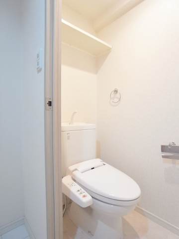 ウオシュレット付きです