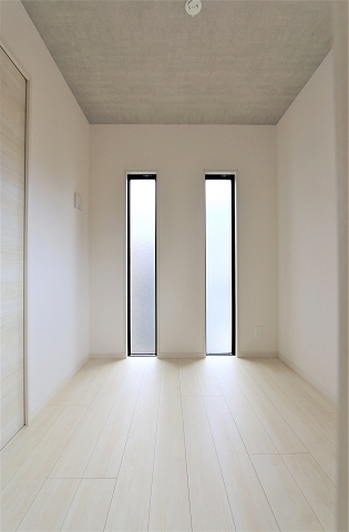 こちらは寝室にどうぞ