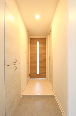 広い玄関スペースですね