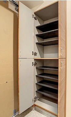 沢山の靴が収納できるシューズボックスです