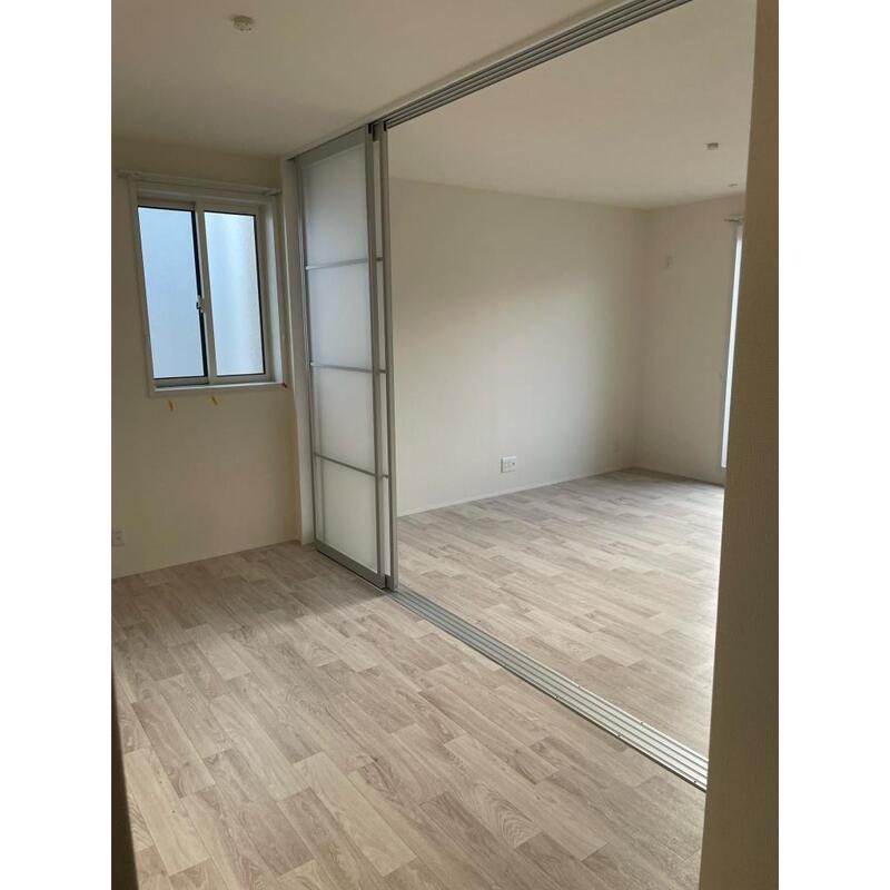 こちらは寝室にいかがでしょうか