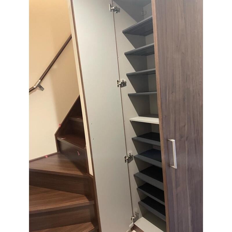 高さのあるシューズボックス