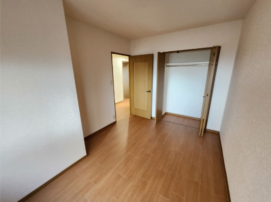 お洋服が多い方でも安心の収納力