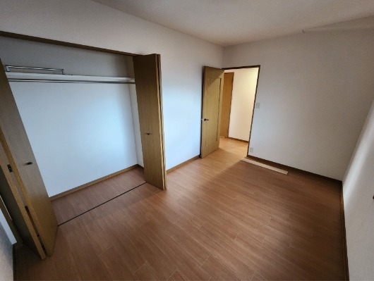 こちらにも収納がございます