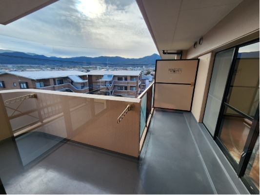 天気の良い日の洗濯物はこちらで