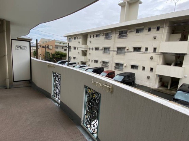 晴れた日はこちらで洗濯物を干せます