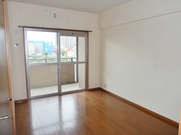 こちらは寝室スペースにいかがですか