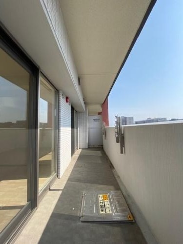 天気の良い日はこちらで洗濯物を干せます