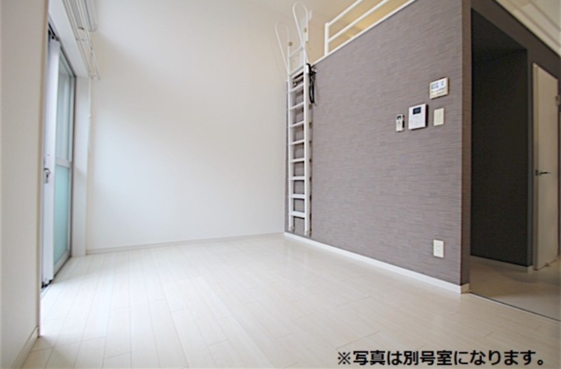 ゆったり過ごせそうなリビングですね