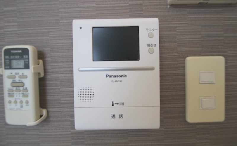 モニター付で急な来客時も安心ですね