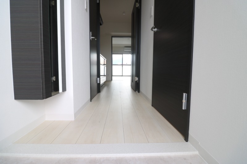 玄関から見たらこんな感じです。