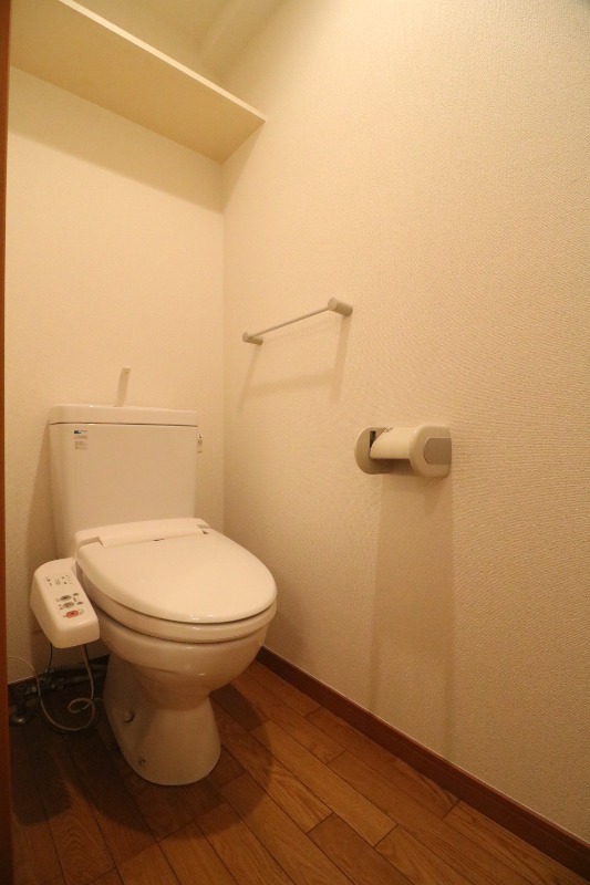 ウォシュレット付きで快適です。