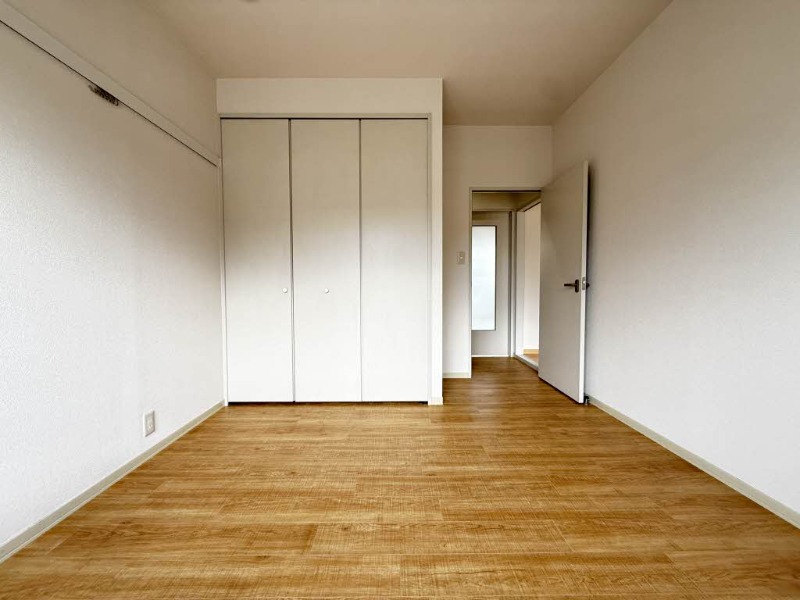 お洋服が多い方でも安心の収納力