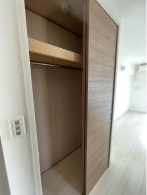 お洋服が多い方でも安心の収納力