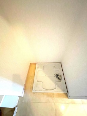 洗濯機は室内に置くことができます。