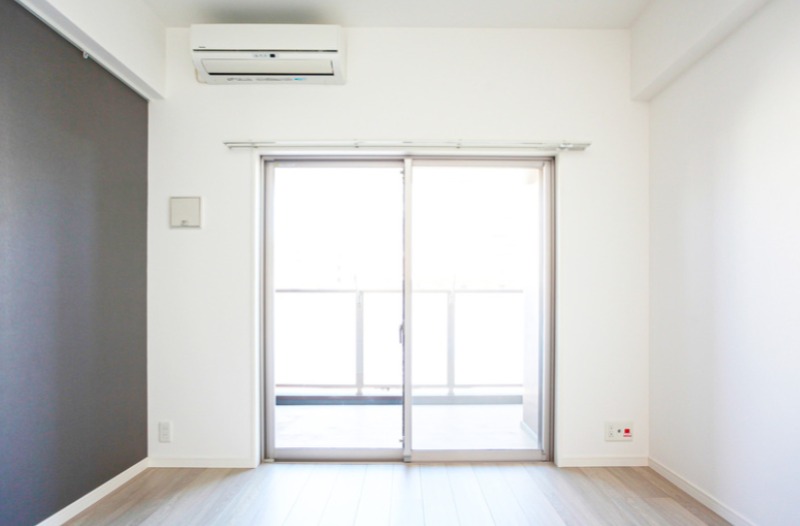 洗濯物はバルコニーへどうぞ。