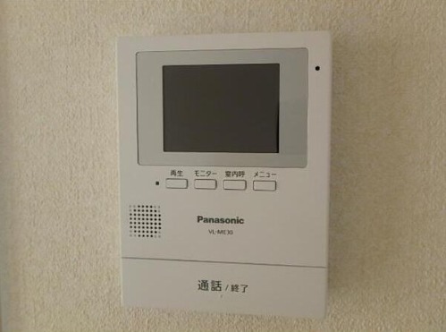 TVモニター付きインターホンで安心です
