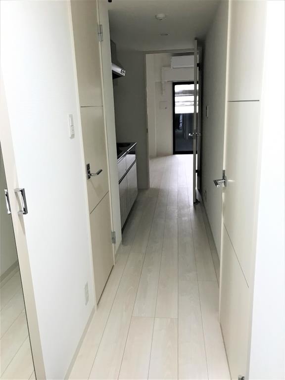 玄関からはこんな感じです。