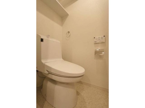 嬉しい温水洗浄便座機能付き