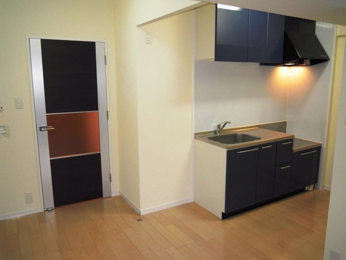 きれいなキッチンで料理がはかどりますね