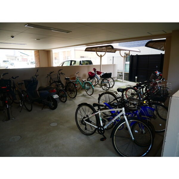 自転車はこちらへ♪