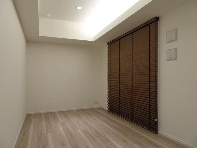 9.3帖の広々リビングです