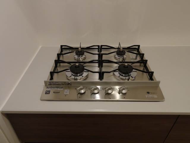 4口コンロです