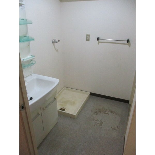 お出かけ前の身支度はこちらでバッチリですね